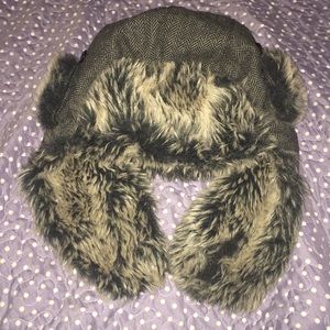 Gray Pilot Avatar Fuzzy Ear Flap Weatherproof Hat Size XL